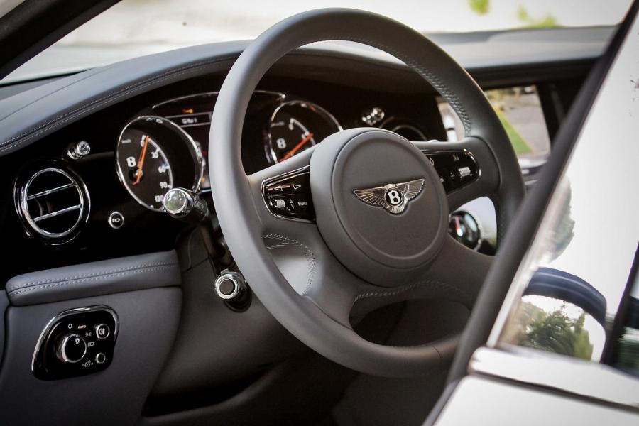 Bentley Mulsanne Speed 2015 года  (фото 80 из 117)